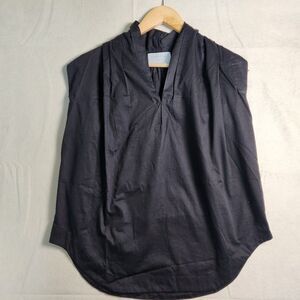 Modern Citizen 100% Cotton Split Neck Blouse in Black | Size M